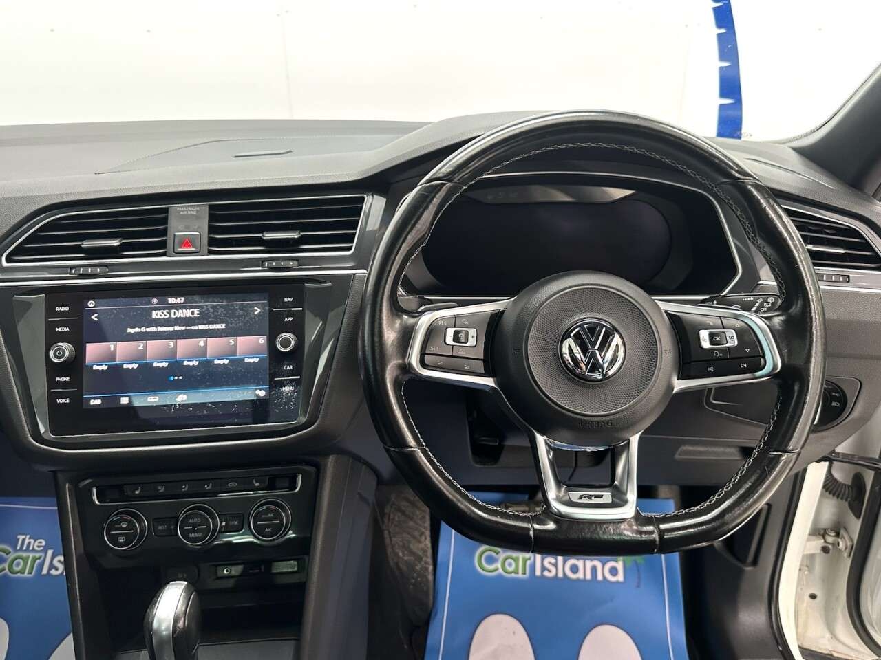 2017 VOLKSWAGEN TIGUAN 2017 VOLKSWAGEN TIGUAN