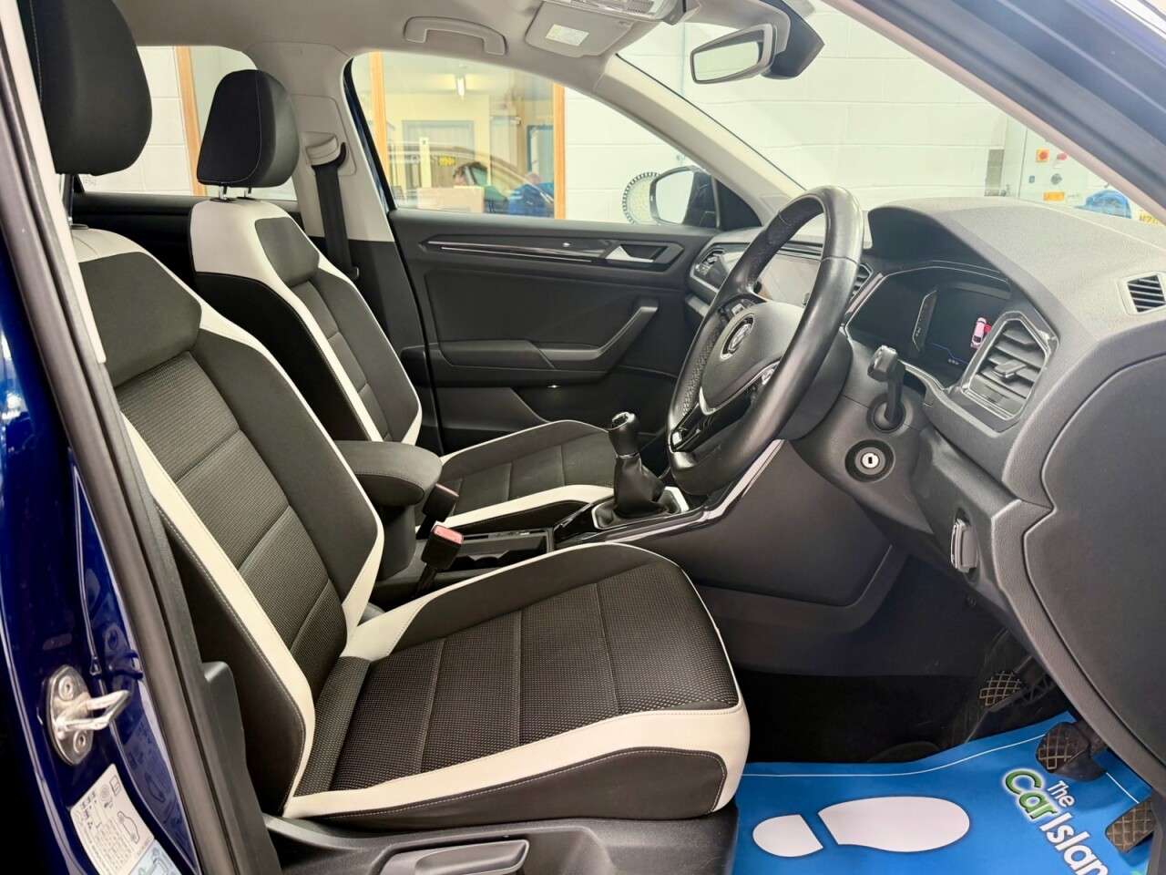 2020 VOLKSWAGEN T-ROC 2020 VOLKSWAGEN T-ROC