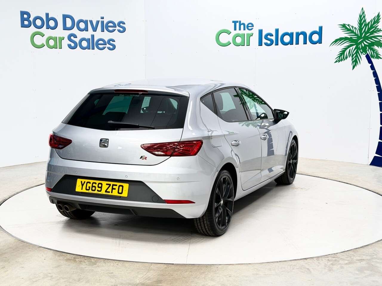 A 2019 SEAT LEON 1.5 TSI EVO FR Black Edition Hatchback 5dr Petrol Manual Euro 6 (s/s) (150 A 2019 SEAT LEON 1.5 TSI EVO FR Black Edition Hatchback 5dr Petrol Manual Euro 6 (s/s) (150