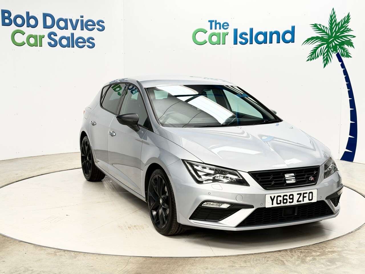 A 2019 SEAT LEON 1.5 TSI EVO FR Black Edition Hatchback 5dr Petrol Manual Euro 6 (s/s) (150 A 2019 SEAT LEON 1.5 TSI EVO FR Black Edition Hatchback 5dr Petrol Manual Euro 6 (s/s) (150