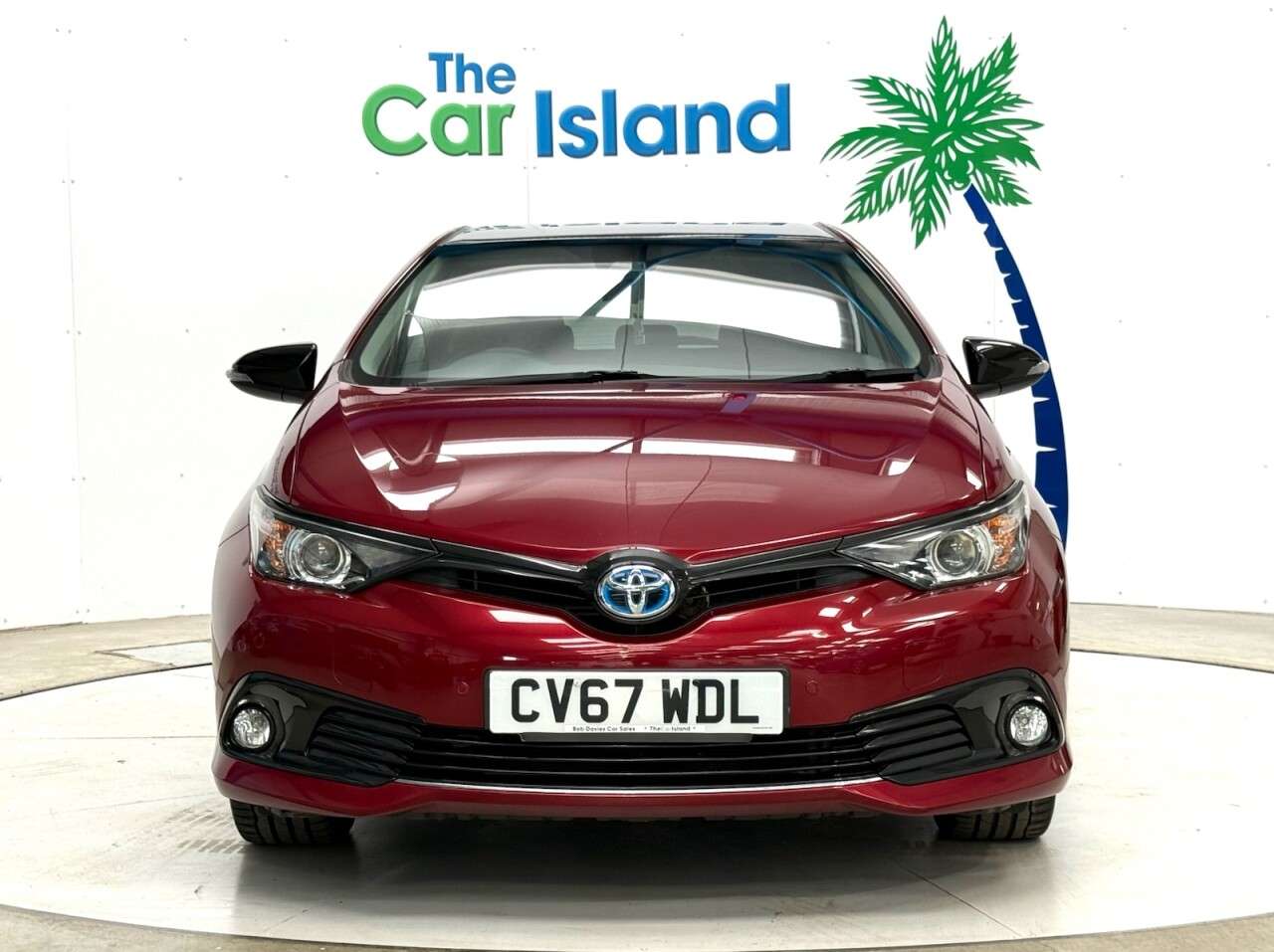 A 2017 TOYOTA AURIS 1.8 VVT-h GB25 Hatchback 5dr Petrol Hybrid CVT Euro 6 (s/s) (Safety Sense) A 2017 TOYOTA AURIS 1.8 VVT-h GB25 Hatchback 5dr Petrol Hybrid CVT Euro 6 (s/s) (Safety Sense)