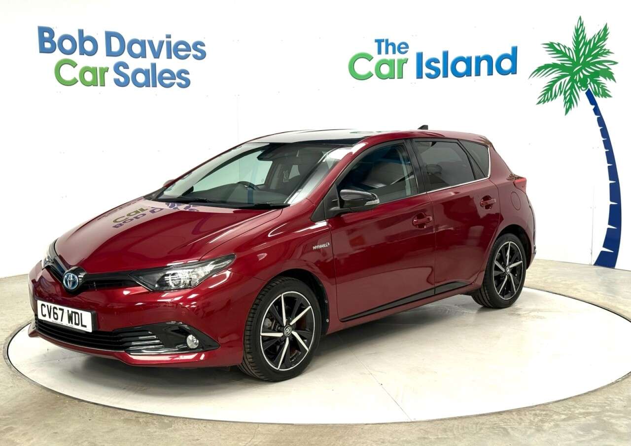 A 2017 TOYOTA AURIS 1.8 VVT-h GB25 Hatchback 5dr Petrol Hybrid CVT Euro 6 (s/s) (Safety Sense) A 2017 TOYOTA AURIS 1.8 VVT-h GB25 Hatchback 5dr Petrol Hybrid CVT Euro 6 (s/s) (Safety Sense)