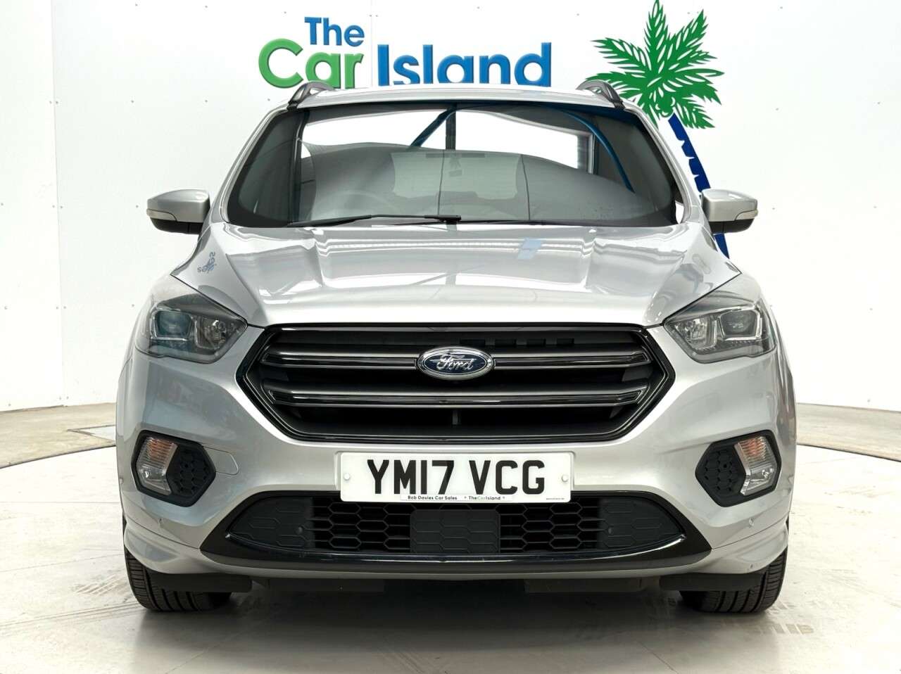 A 2017 FORD KUGA 2.0 TDCi EcoBlue ST-Line SUV 5dr Diesel Manual Euro 6 (s/s) (150 ps) Cruise A 2017 FORD KUGA 2.0 TDCi EcoBlue ST-Line SUV 5dr Diesel Manual Euro 6 (s/s) (150 ps) Cruise