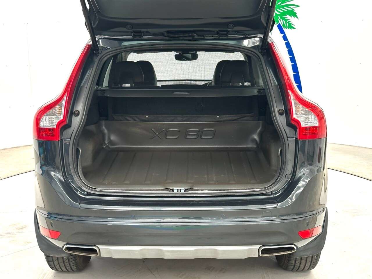 2017 VOLVO XC60 2017 VOLVO XC60