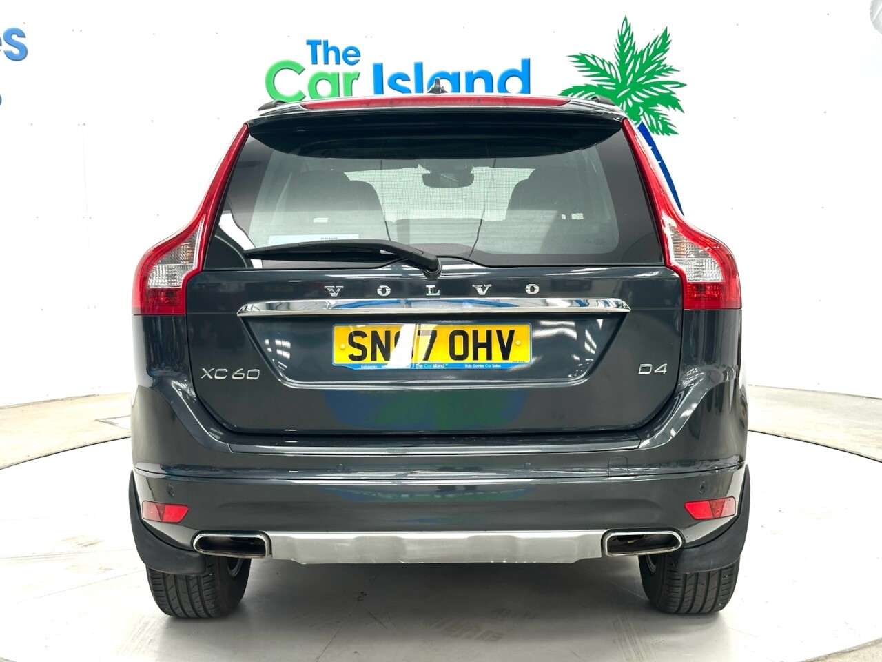 2017 VOLVO XC60 2017 VOLVO XC60