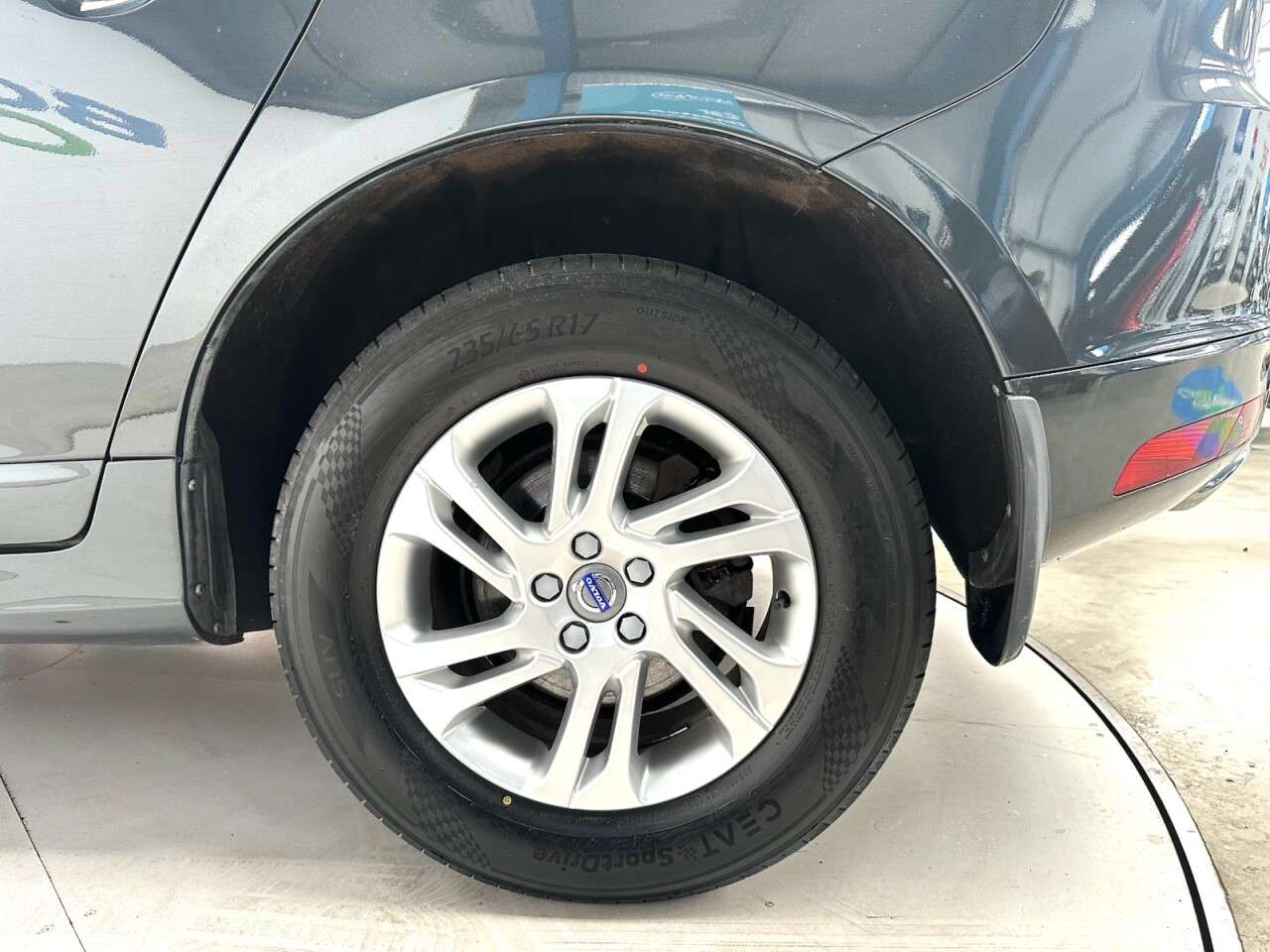 2017 VOLVO XC60 2017 VOLVO XC60