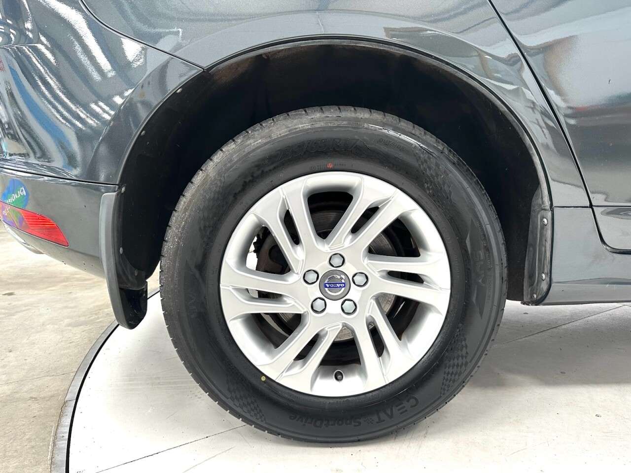 2017 VOLVO XC60 2017 VOLVO XC60