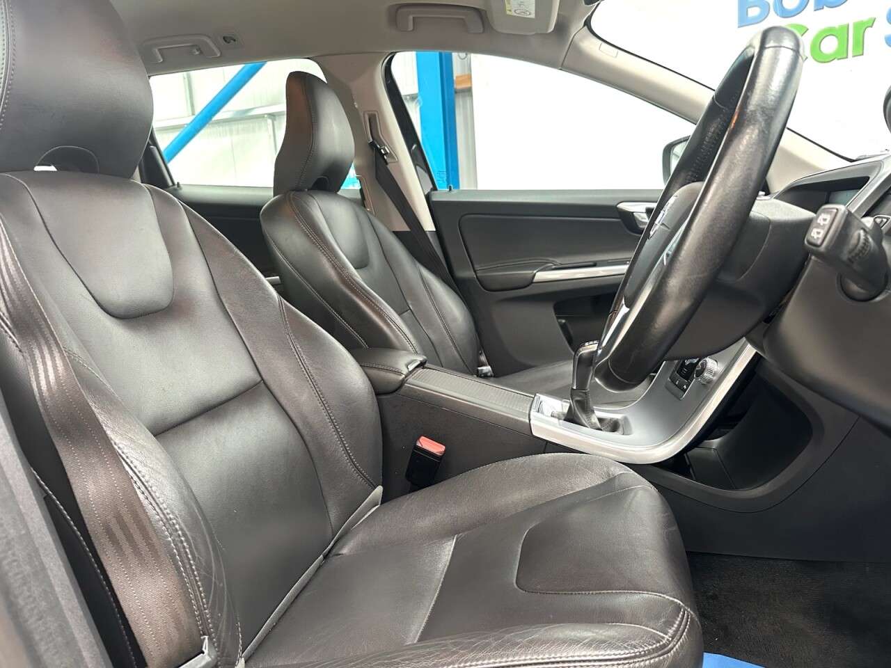 2017 VOLVO XC60 2017 VOLVO XC60