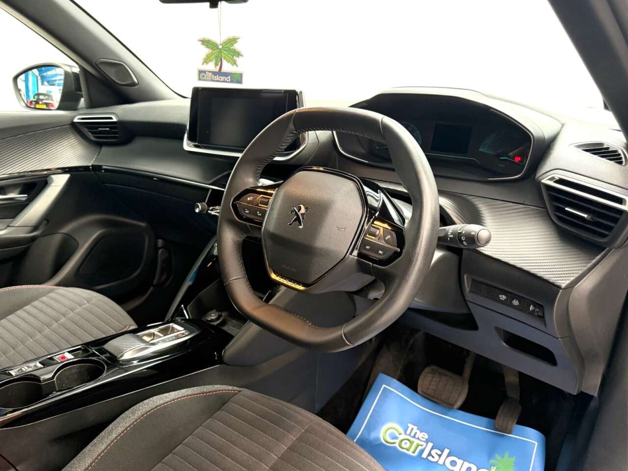 2024 PEUGEOT E-2008 2024 PEUGEOT E-2008