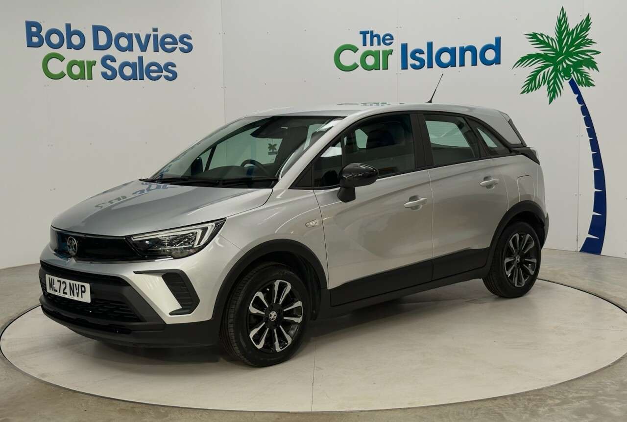 A 2022 VAUXHALL CROSSLAND 1.2 Design SUV 5dr Petrol Manual Euro 6 (s/s) (83 ps) Cruise Control & Clim A 2022 VAUXHALL CROSSLAND 1.2 Design SUV 5dr Petrol Manual Euro 6 (s/s) (83 ps) Cruise Control & Clim
