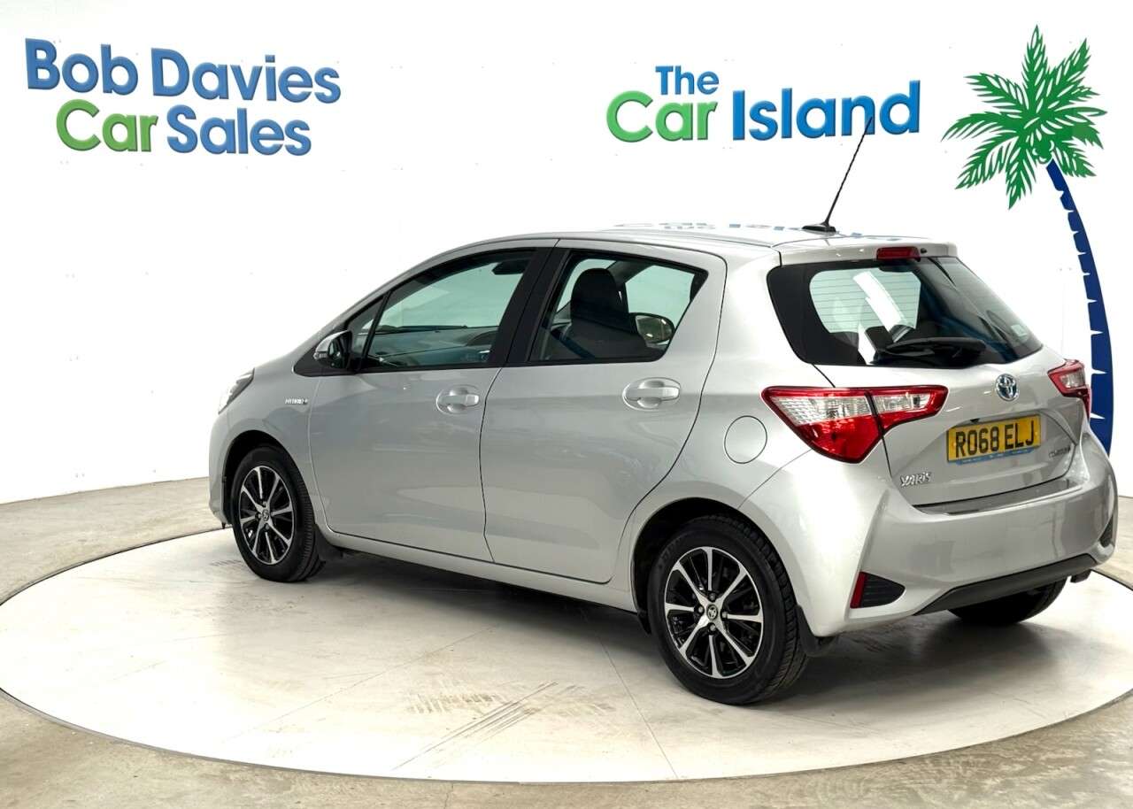 2018 TOYOTA YARIS 2018 TOYOTA YARIS