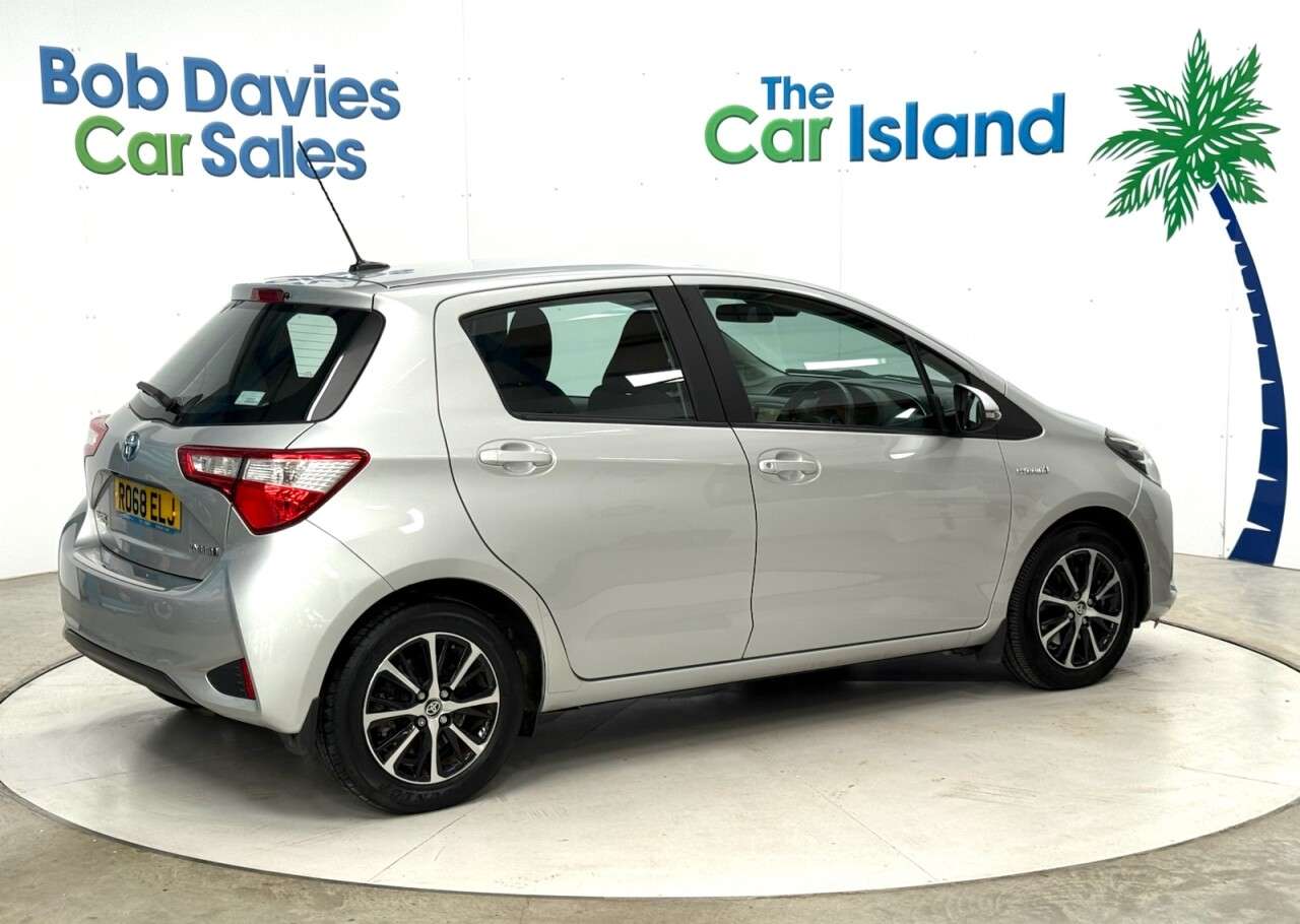 2018 TOYOTA YARIS 2018 TOYOTA YARIS