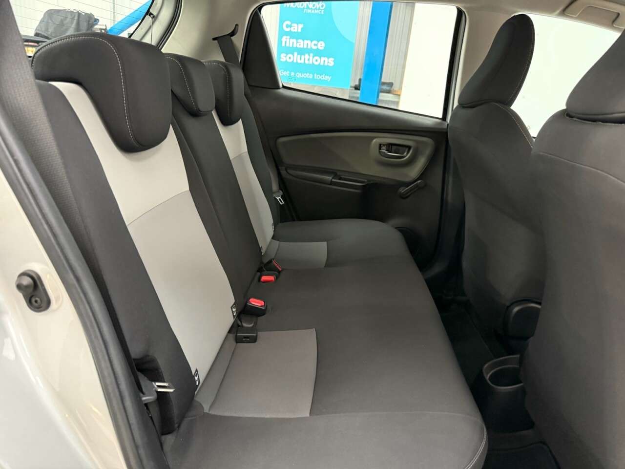 2018 TOYOTA YARIS 2018 TOYOTA YARIS