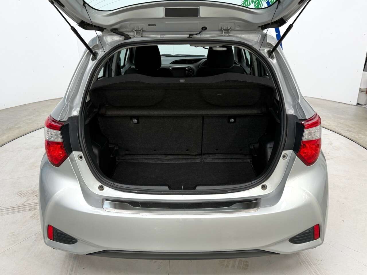 2018 TOYOTA YARIS 2018 TOYOTA YARIS