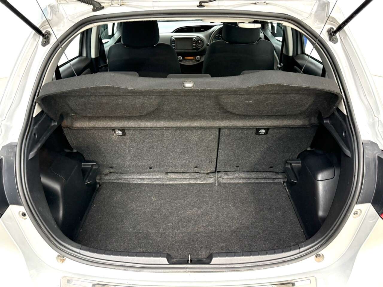 2018 TOYOTA YARIS 2018 TOYOTA YARIS