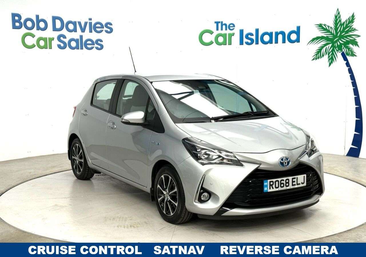A 2018 TOYOTA YARIS 1.5 VVT-h Icon Tech Hatchback 5dr Petrol Hybrid E-CVT Euro 6 (s/s) (100 ps) A 2018 TOYOTA YARIS 1.5 VVT-h Icon Tech Hatchback 5dr Petrol Hybrid E-CVT Euro 6 (s/s) (100 ps)