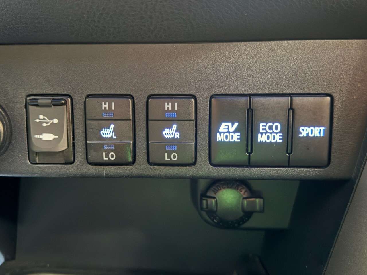 2018 TOYOTA RAV4 2018 TOYOTA RAV4