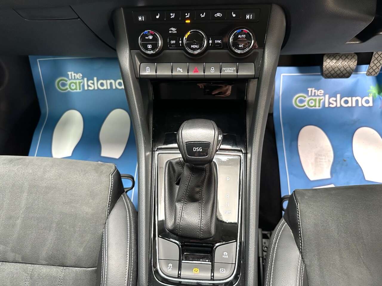 2020 SKODA KAROQ 2020 SKODA KAROQ