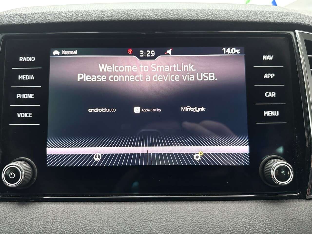 2020 SKODA KAROQ 2020 SKODA KAROQ