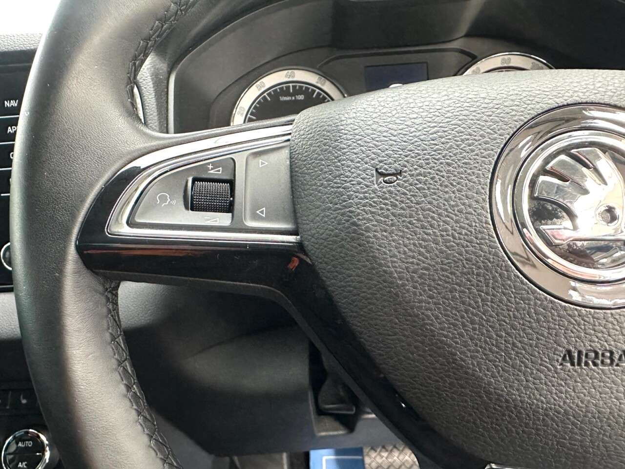 2020 SKODA KAROQ 2020 SKODA KAROQ