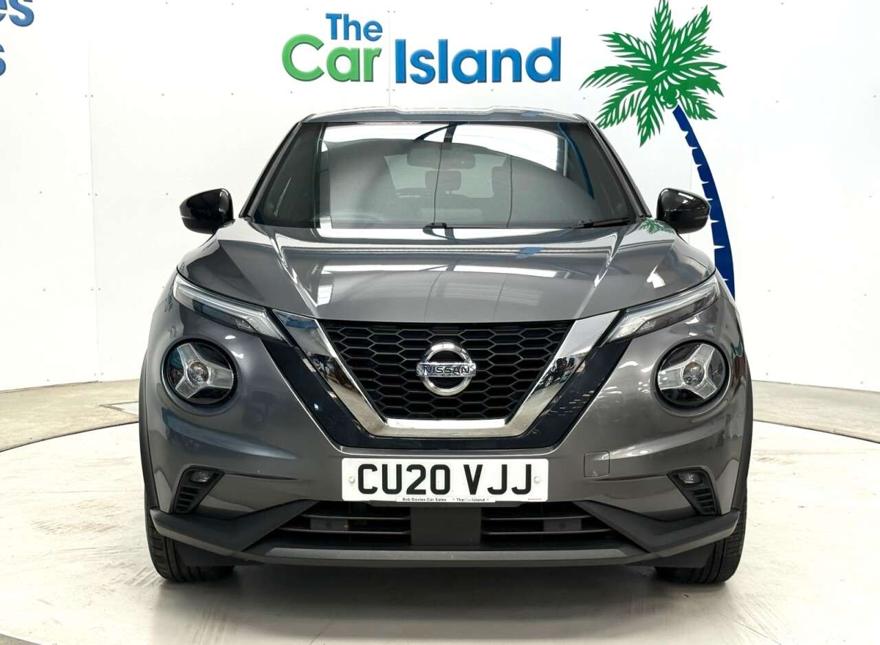 A 2020 NISSAN JUKE 1.0 DIG-T N-Connecta SUV 5dr Petrol Manual Euro 6 (s/s) (117 ps) Reverse Ca A 2020 NISSAN JUKE 1.0 DIG-T N-Connecta SUV 5dr Petrol Manual Euro 6 (s/s) (117 ps) Reverse Ca