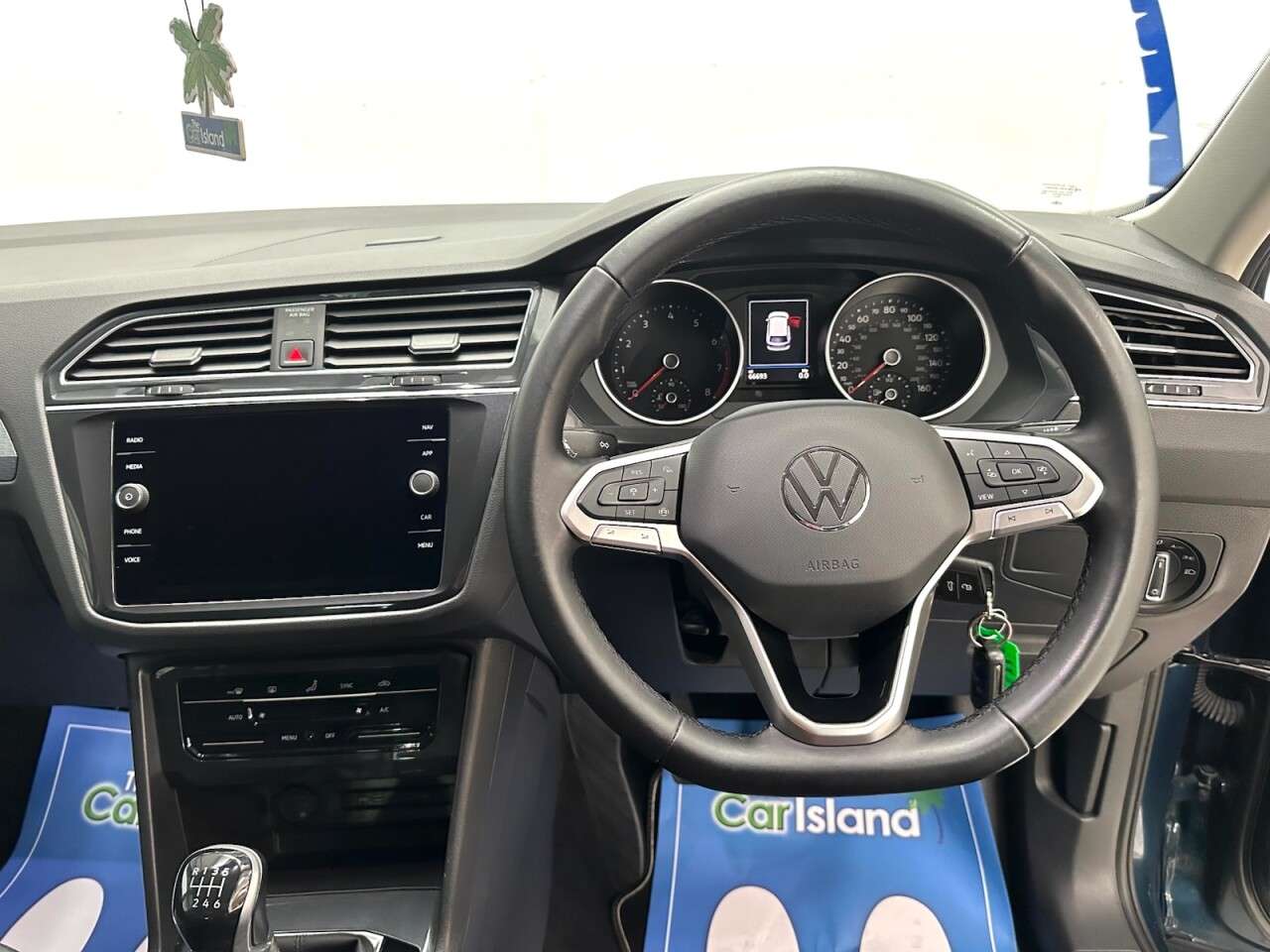 2021 VOLKSWAGEN TIGUAN 2021 VOLKSWAGEN TIGUAN