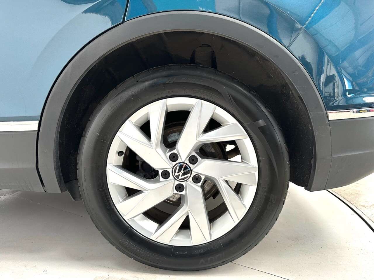 2021 VOLKSWAGEN TIGUAN 2021 VOLKSWAGEN TIGUAN