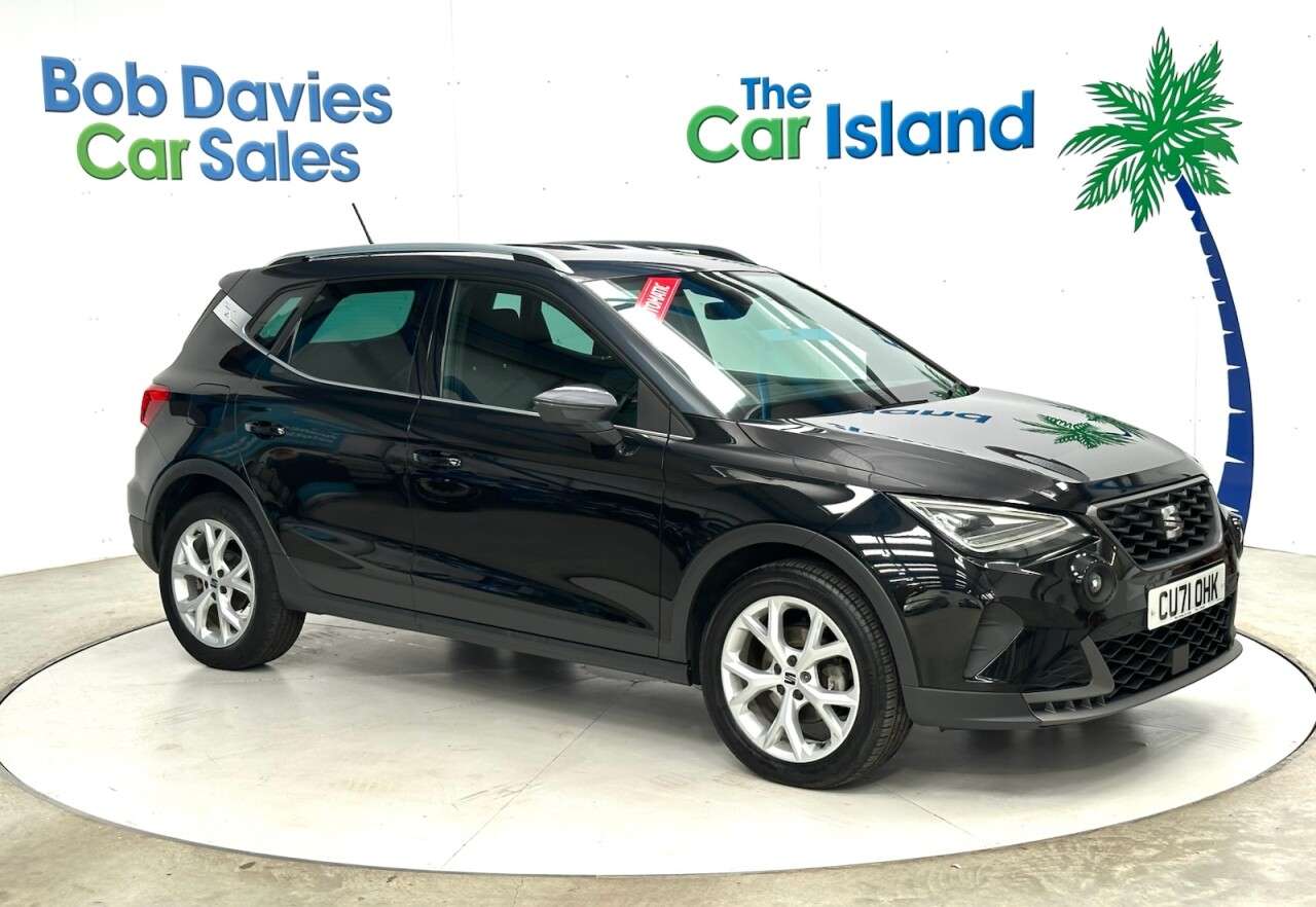 A 2021 SEAT ARONA 1.0 TSI FR SUV 5dr Petrol DSG Euro 6 (s/s) (110 ps) Cruise Control, Mobile A 2021 SEAT ARONA 1.0 TSI FR SUV 5dr Petrol DSG Euro 6 (s/s) (110 ps) Cruise Control, Mobile