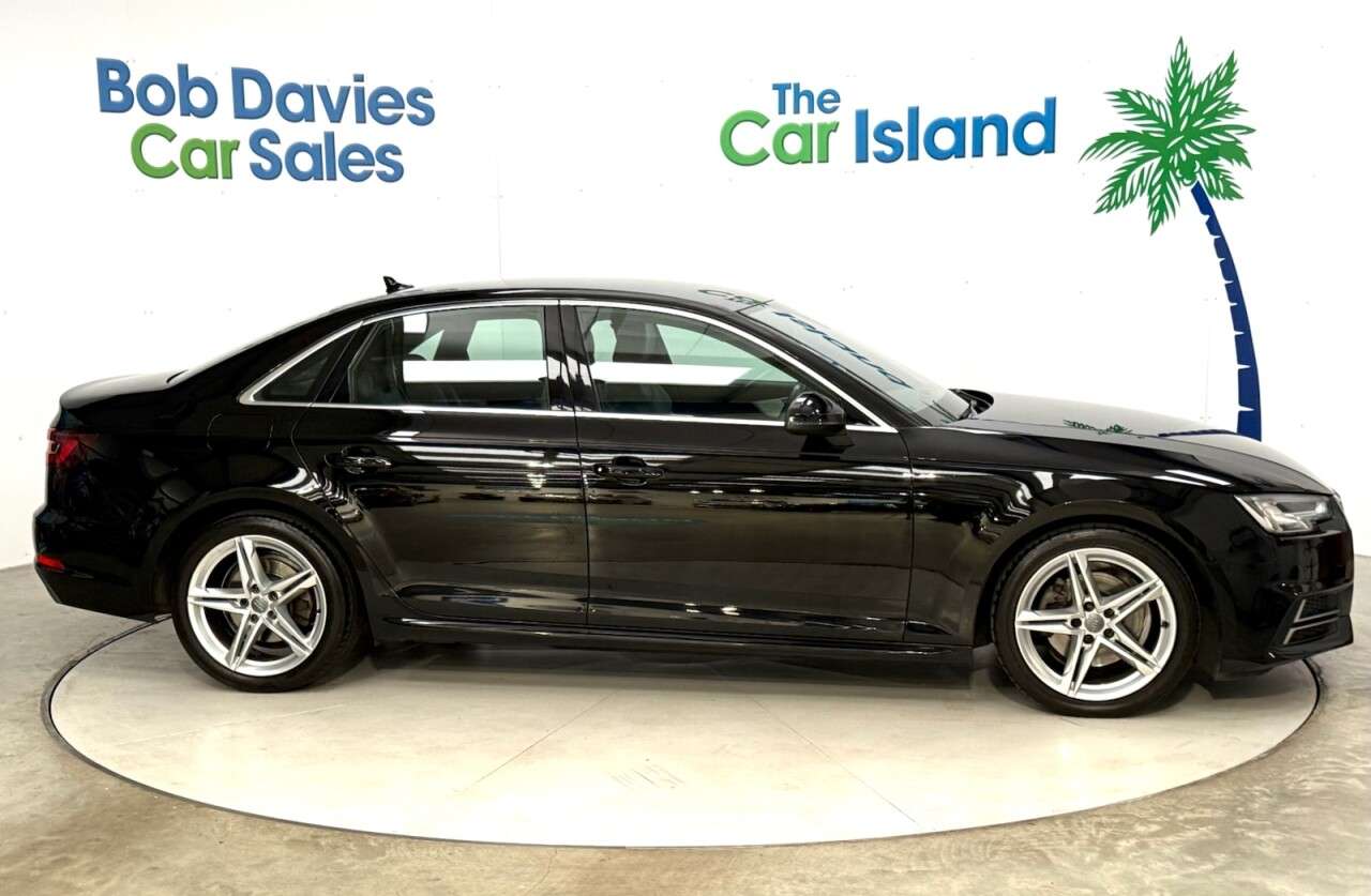 2018 AUDI A4 2018 AUDI A4
