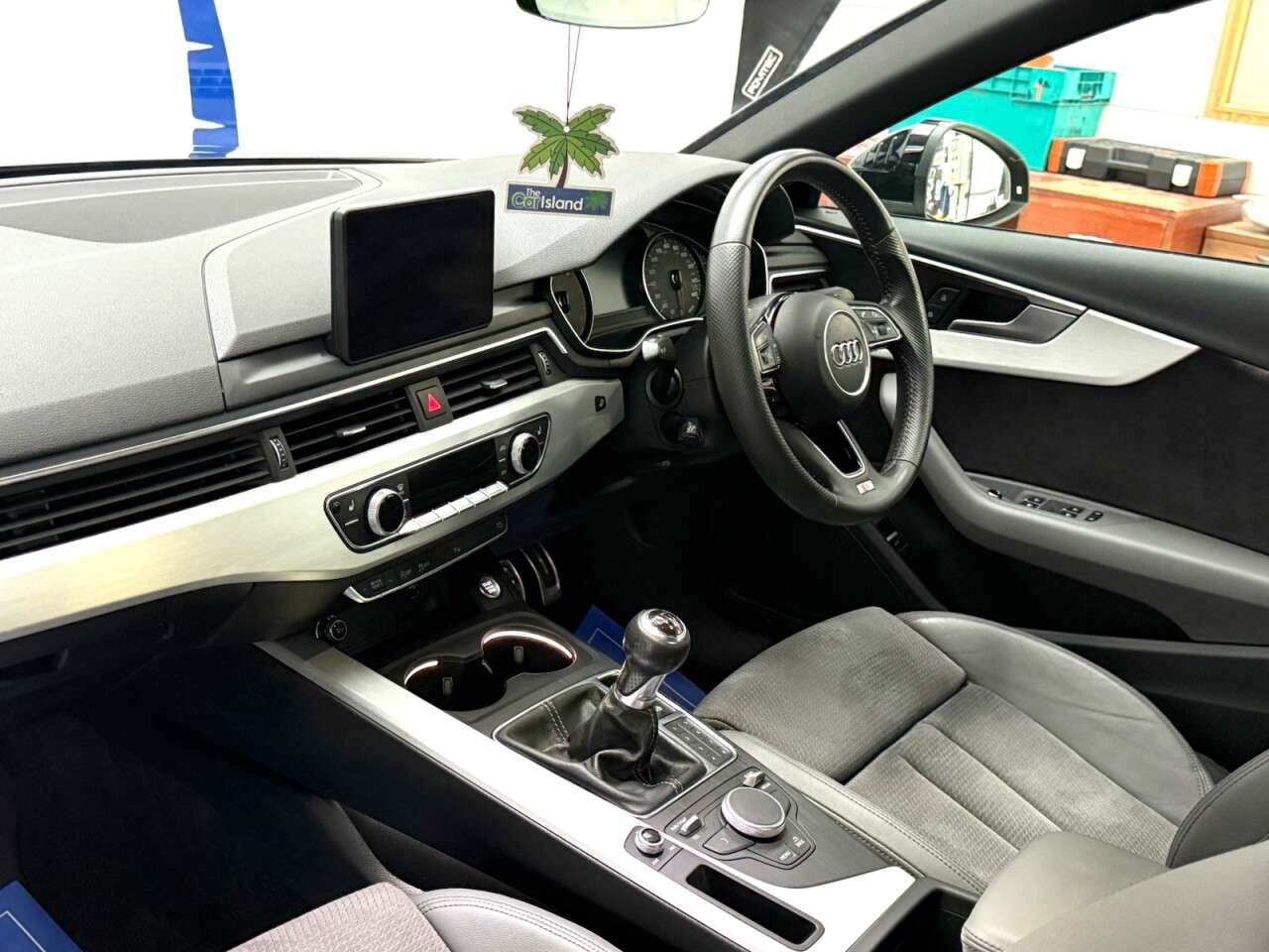 2018 AUDI A4 2018 AUDI A4