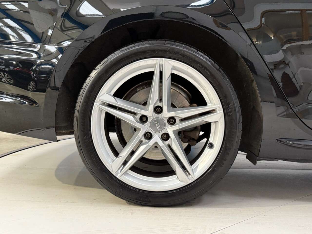 2018 AUDI A4 2018 AUDI A4