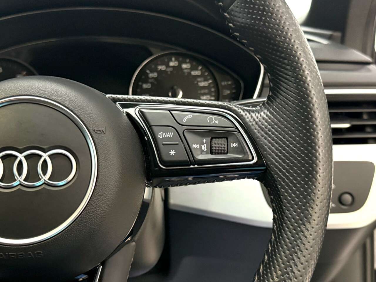 2018 AUDI A4 2018 AUDI A4