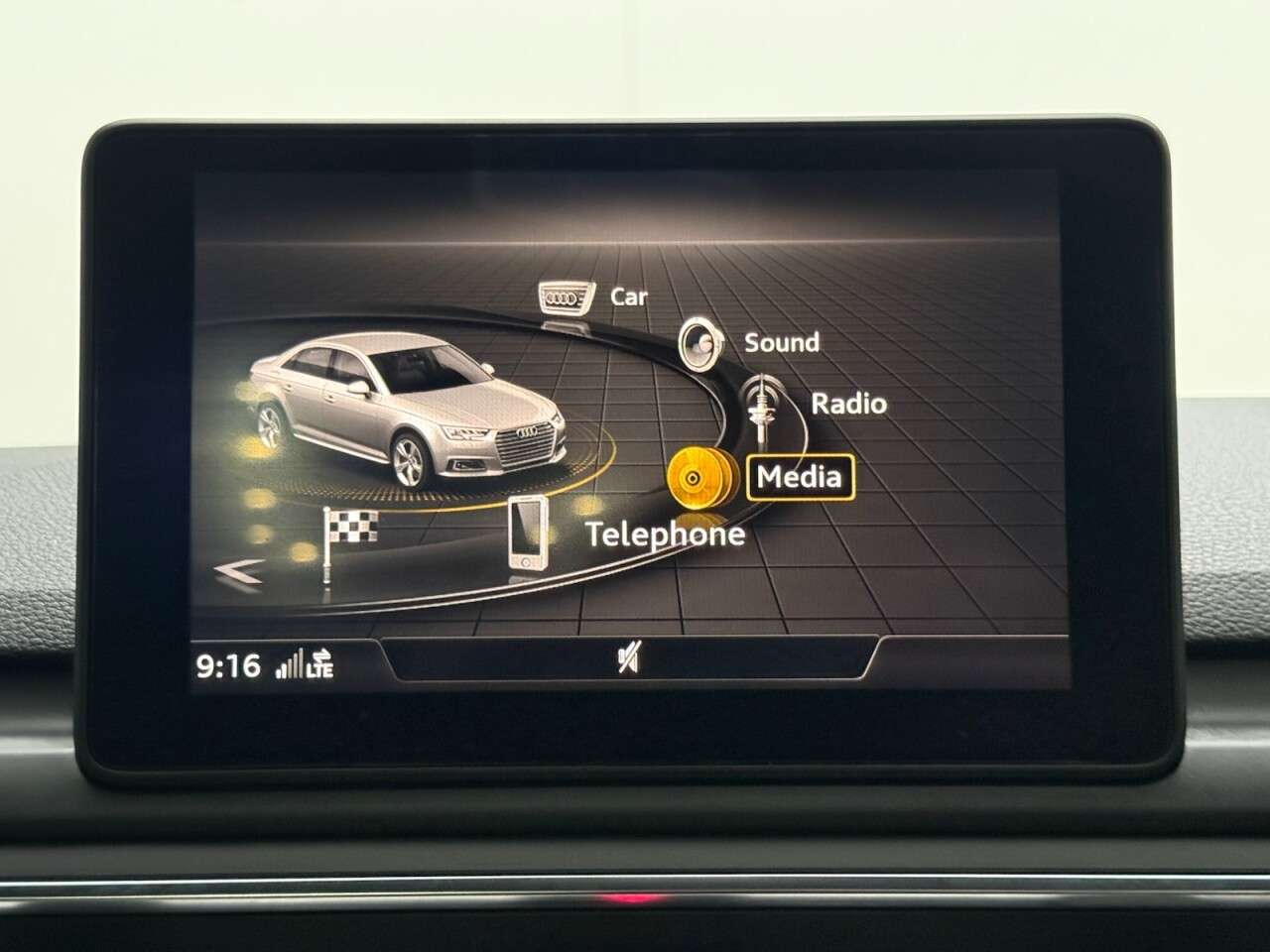 2018 AUDI A4 2018 AUDI A4