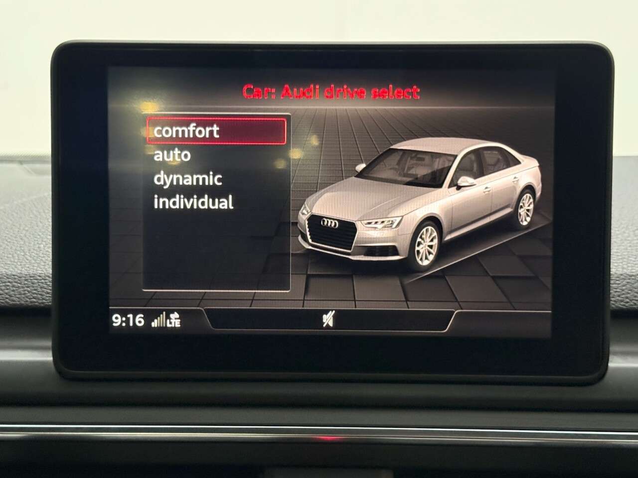 2018 AUDI A4 2018 AUDI A4