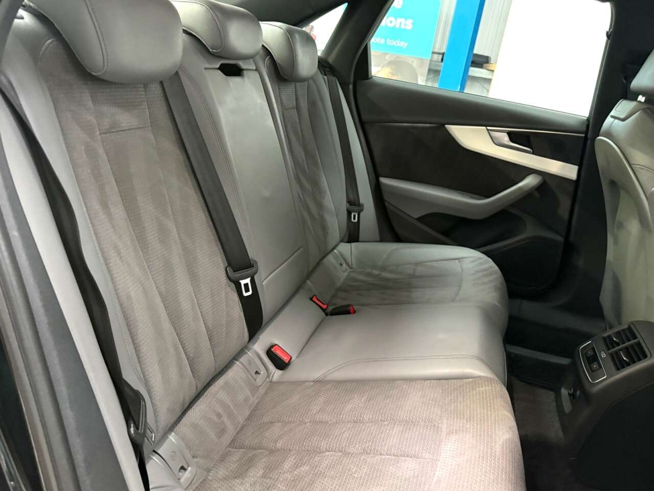 2018 AUDI A4 2018 AUDI A4