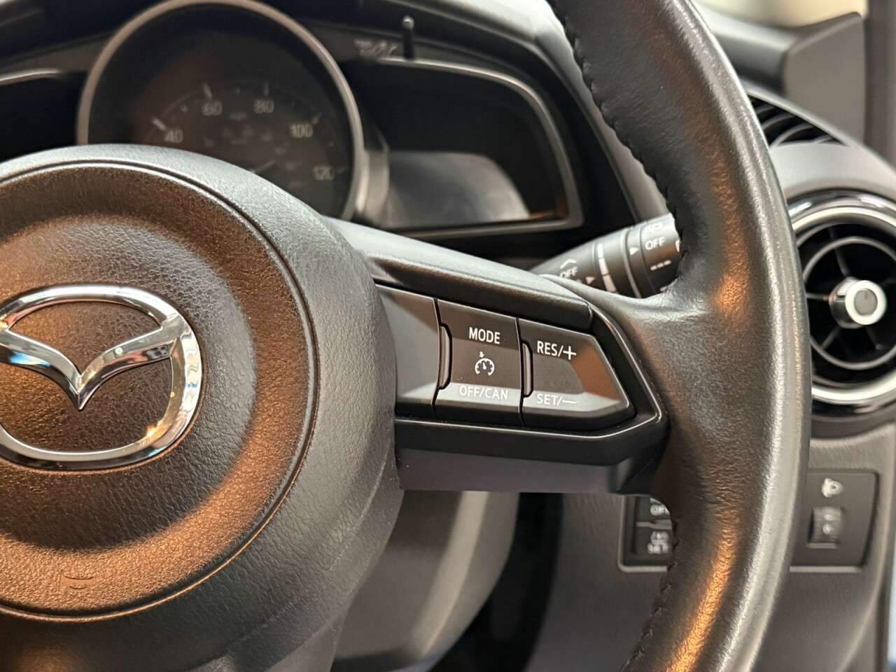 2018 MAZDA MAZDA2 2018 MAZDA MAZDA2