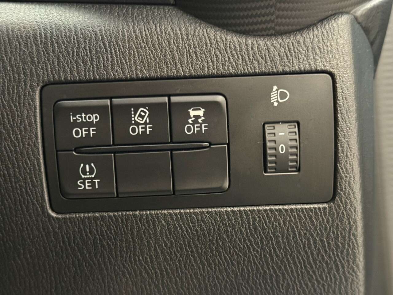 2018 MAZDA MAZDA2 2018 MAZDA MAZDA2