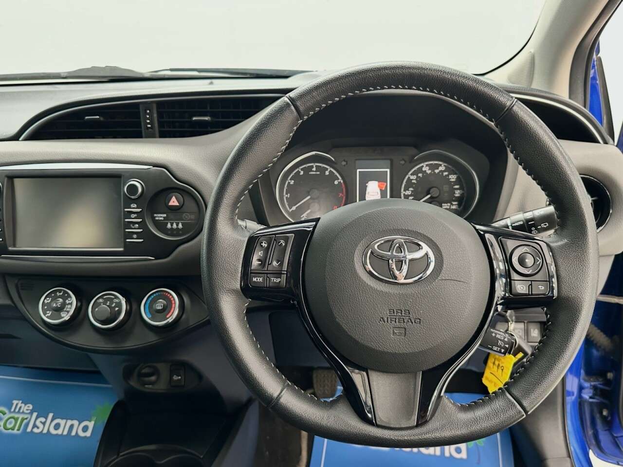 2018 TOYOTA YARIS 2018 TOYOTA YARIS