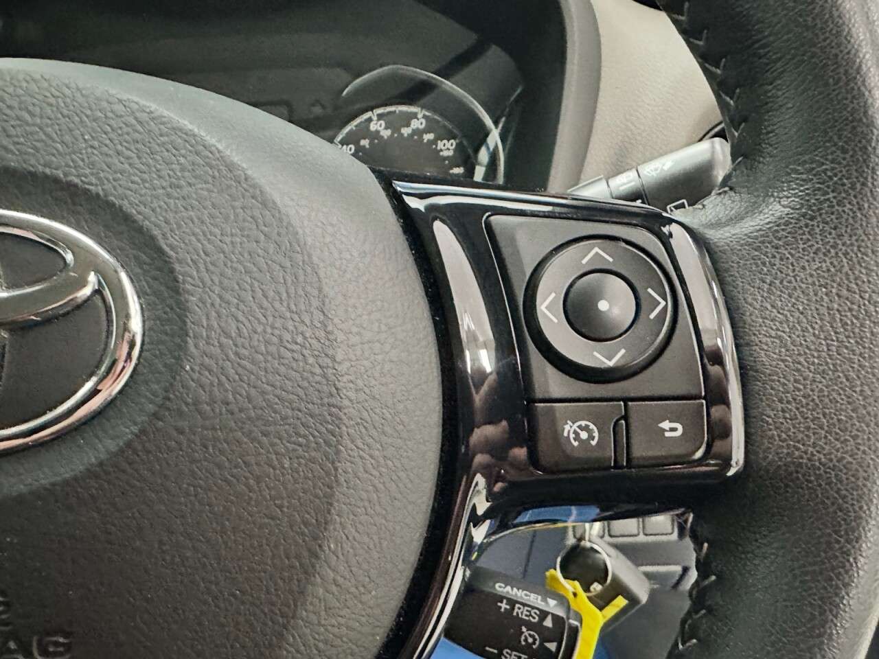 2018 TOYOTA YARIS 2018 TOYOTA YARIS