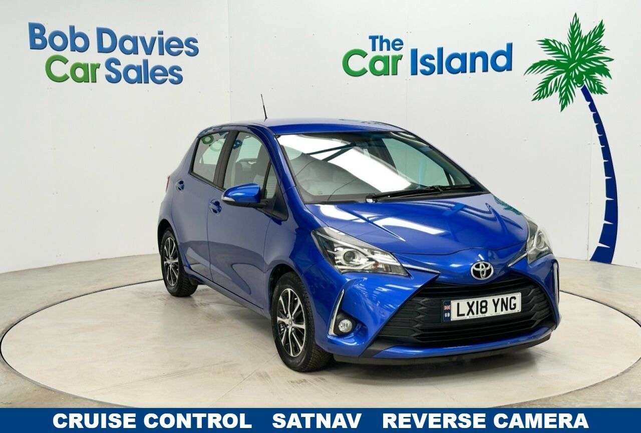 A 2018 TOYOTA YARIS 1.5 VVT-i Icon Tech Hatchback 5dr Petrol Manual Euro 6 (111 ps) Cruise Cont A 2018 TOYOTA YARIS 1.5 VVT-i Icon Tech Hatchback 5dr Petrol Manual Euro 6 (111 ps) Cruise Cont