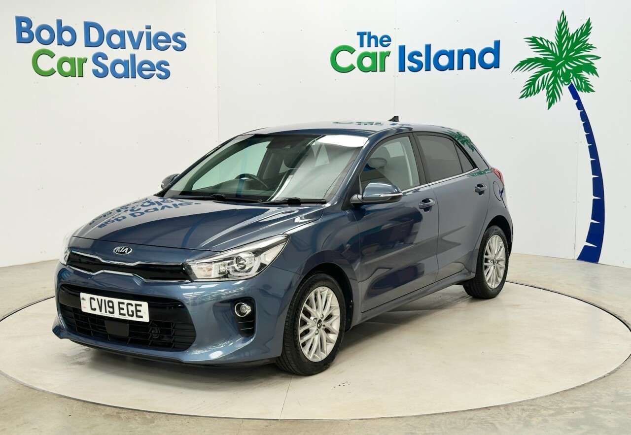 A 2019 KIA RIO 1.0 T-GDi 3 Hatchback 5dr Petrol Manual Euro 6 (s/s) (99 bhp) Parking Camer A 2019 KIA RIO 1.0 T-GDi 3 Hatchback 5dr Petrol Manual Euro 6 (s/s) (99 bhp) Parking Camer