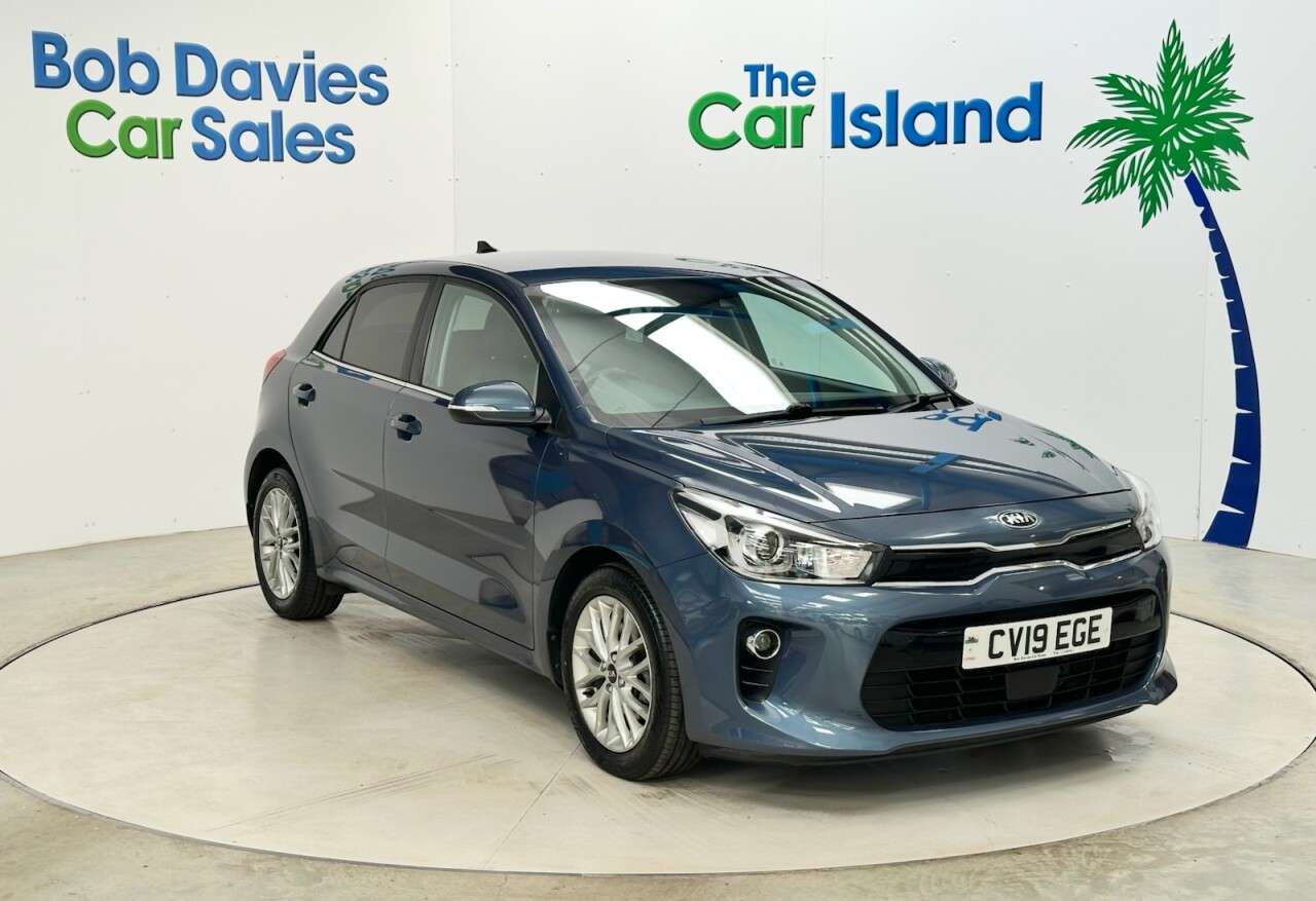 A 2019 KIA RIO 1.0 T-GDi 3 Hatchback 5dr Petrol Manual Euro 6 (s/s) (99 bhp) Parking Camer A 2019 KIA RIO 1.0 T-GDi 3 Hatchback 5dr Petrol Manual Euro 6 (s/s) (99 bhp) Parking Camer