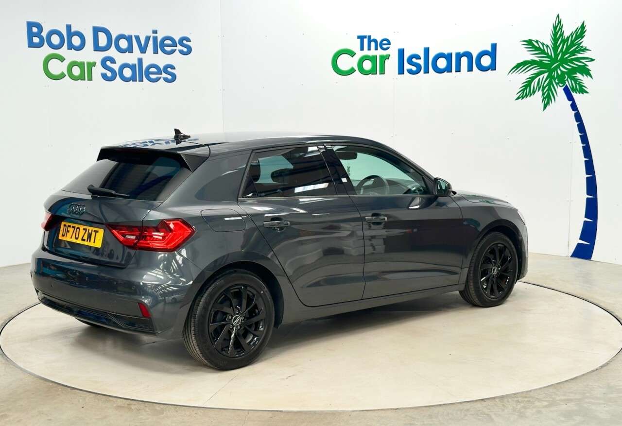 2021 AUDI A1 2021 AUDI A1