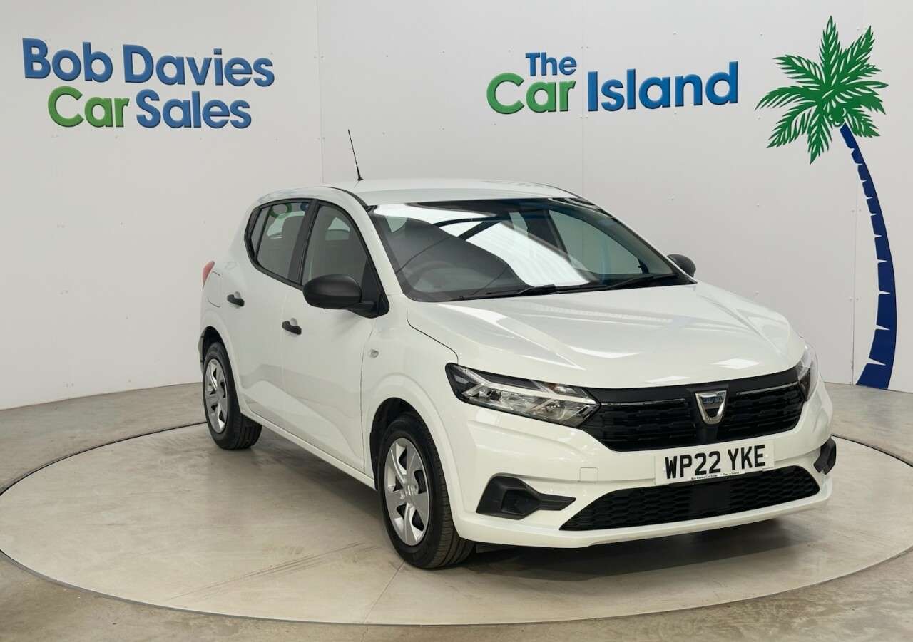 A 2022 DACIA SANDERO 1.0 SCe Essential Hatchback 5dr Petrol Manual Euro 6 (s/s) (65 ps) Full Ser A 2022 DACIA SANDERO 1.0 SCe Essential Hatchback 5dr Petrol Manual Euro 6 (s/s) (65 ps) Full Ser