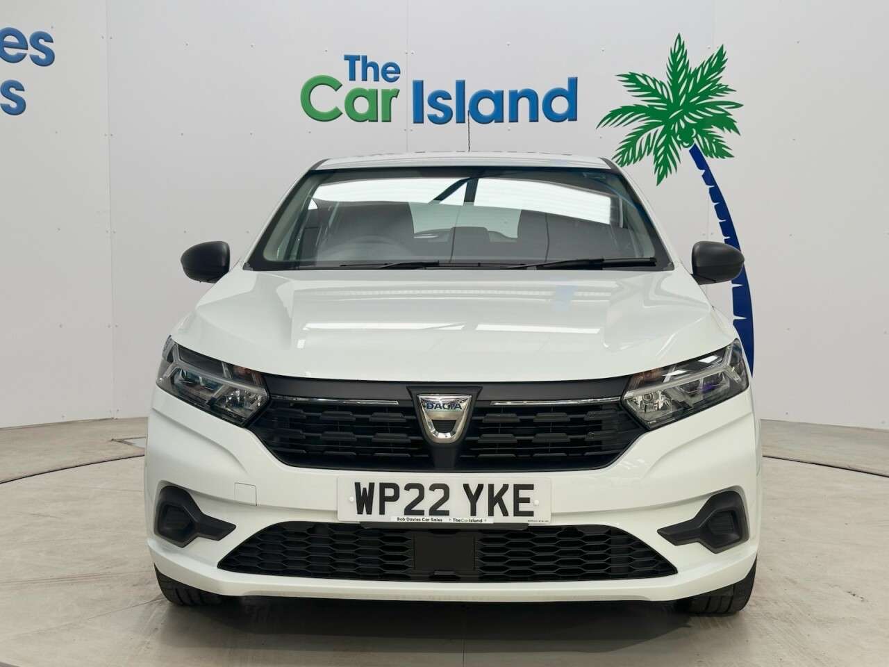 A 2022 DACIA SANDERO 1.0 SCe Essential Hatchback 5dr Petrol Manual Euro 6 (s/s) (65 ps) Full Ser A 2022 DACIA SANDERO 1.0 SCe Essential Hatchback 5dr Petrol Manual Euro 6 (s/s) (65 ps) Full Ser