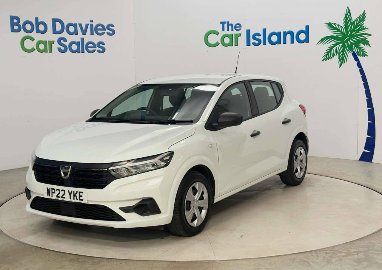 A 2022 DACIA SANDERO 1.0 SCe Essential Hatchback 5dr Petrol Manual Euro 6 (s/s) (65 ps) Full Ser A 2022 DACIA SANDERO 1.0 SCe Essential Hatchback 5dr Petrol Manual Euro 6 (s/s) (65 ps) Full Ser