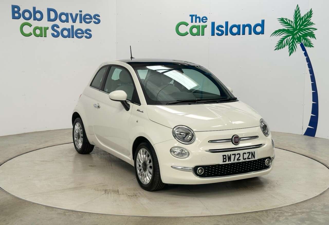A 2023 FIAT 500 1.0 MHEV Dolcevita Hatchback 3dr Petrol Manual Euro 6 (s/s) (70 bhp) Bossa A 2023 FIAT 500 1.0 MHEV Dolcevita Hatchback 3dr Petrol Manual Euro 6 (s/s) (70 bhp) Bossa