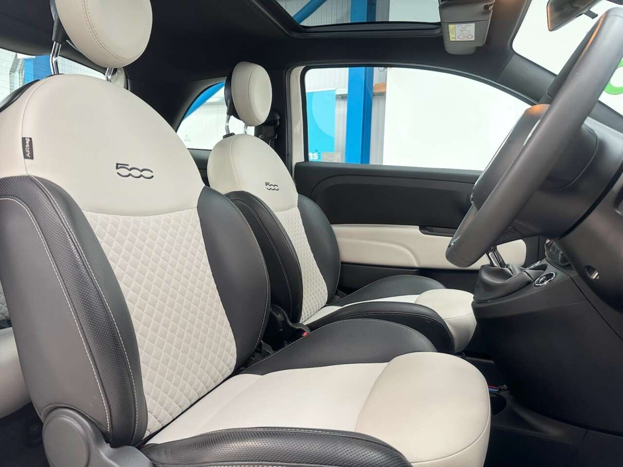 2023 FIAT 500 2023 FIAT 500