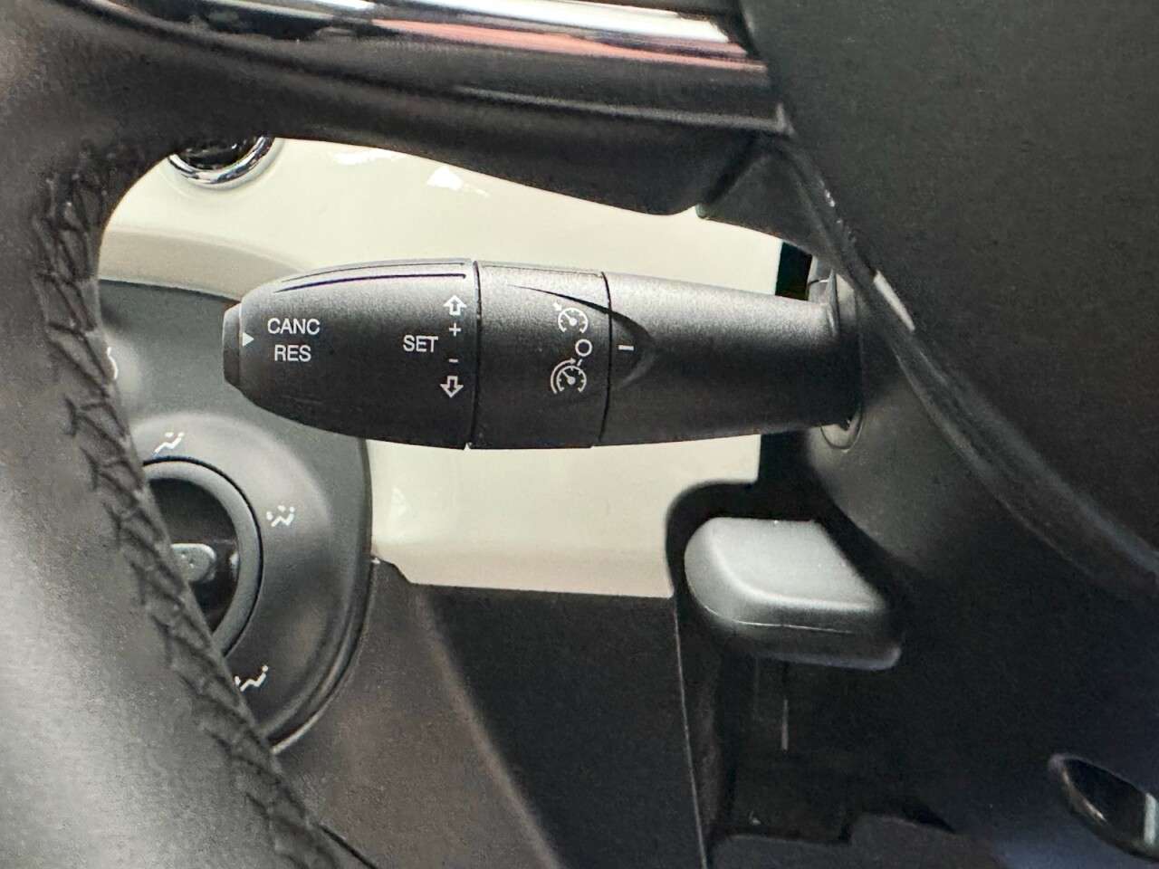 2023 FIAT 500 2023 FIAT 500