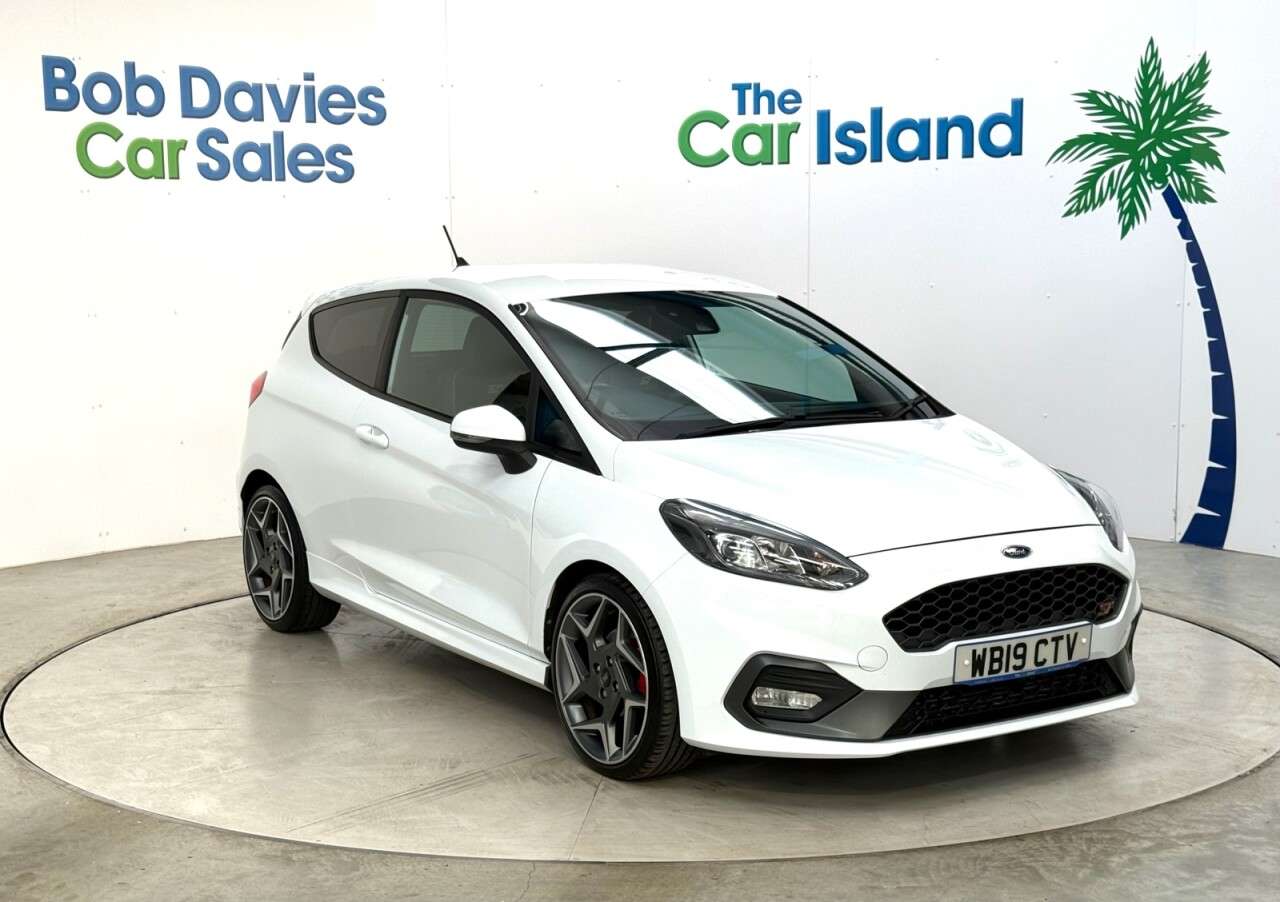 A 2019 FORD FIESTA 1.5T EcoBoost ST-3 Hatchback 3dr Petrol Manual Euro 6 (s/s) (200 ps) Heated A 2019 FORD FIESTA 1.5T EcoBoost ST-3 Hatchback 3dr Petrol Manual Euro 6 (s/s) (200 ps) Heated